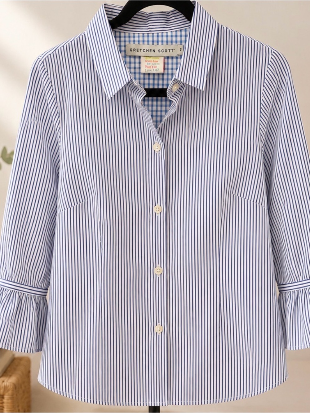 Gretchen Scott Blue White Striped Button-Up Shirt Sz M P2P 21’ - Picture 2 of 6